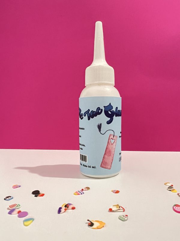 Tic Tac Glue